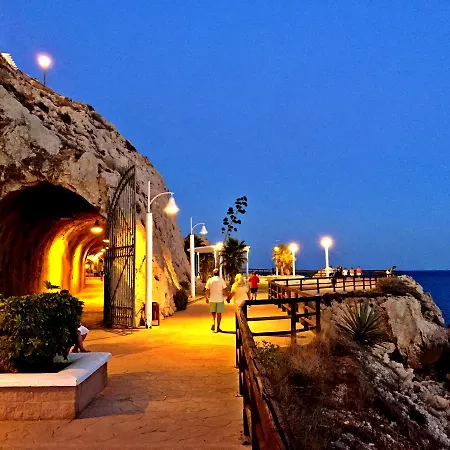 Motel Malaga Holidays 3*